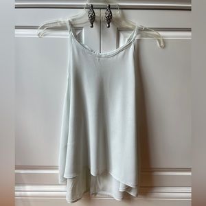 Women’s split-back flowy tank, light seafoam green, Sz S